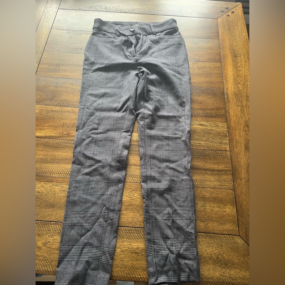 LOFT petite work pants - plaid, soft, hit around my ankle, skinny/straight